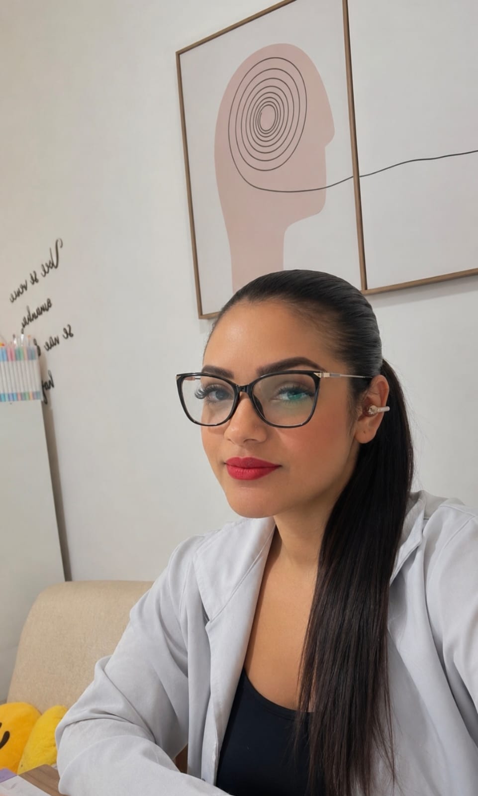 Monique Silva no consultório